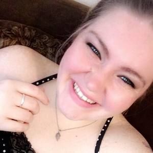 Meet your Posher, Naomi